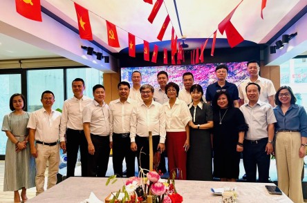 CHỦ TỊCH HANEL ĐỀ XUẤT XÂY DỰNG CỘNG ĐỒNG DOANH NGHIỆP HÀ NỘI TRÊN KHÔNG GIAN MẠNG